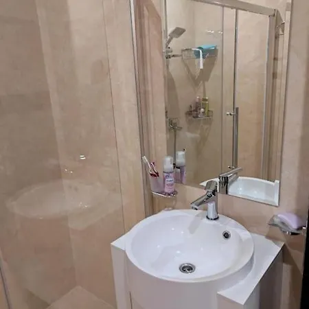 Modern Apt In The Gorgeous Garden Of Eden Complex Daire *